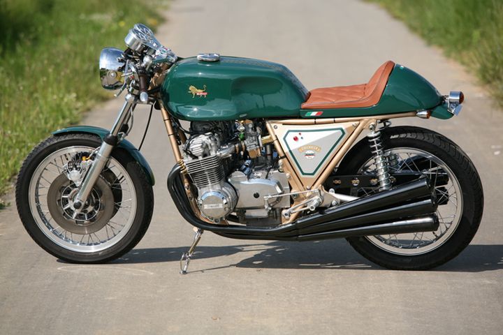 caferacerpasion:  Inline 6 cylinder! Benelli â€ªâ€ŽCafe Racerâ€¬ 750