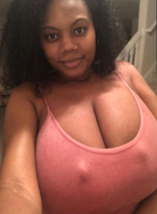 poohdawolf:  bigtittysbignipplesbigareolas:    Yup 