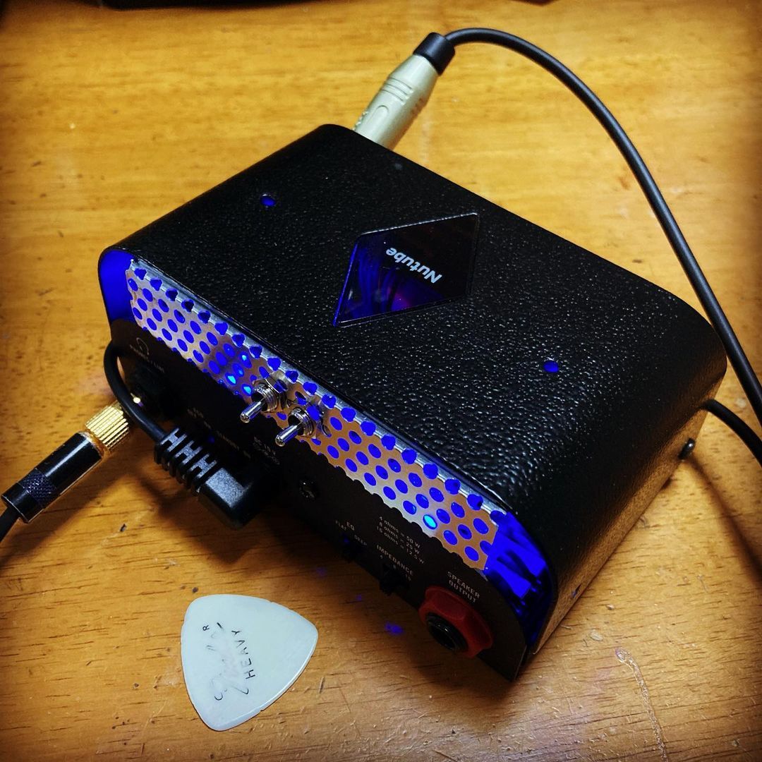 Kimux Vox Mv50 本体に穴を開けない改造 パンチアルミ板で Bright Fat Kimux Vox Mv50 本体に穴を開けない改造 パンチアルミ板で Bright Fat