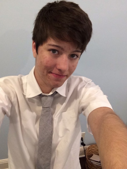 soccercopping: so i figured out how to tie a tie and bianca demanded a tie selfie. Bonus reaction fr