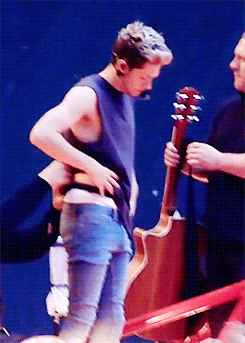  niall + boxers 