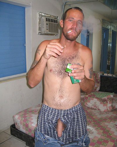 shakboysmen:  &ldquo;I haven’t showered since yesterday morning and been working