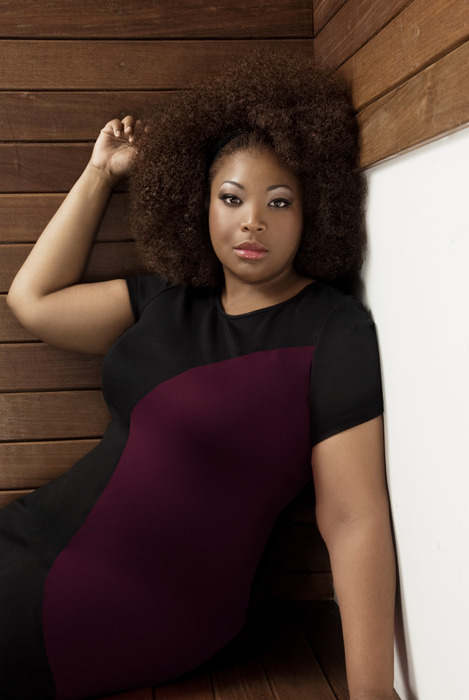 bellakinks:  prettyplussize:  Plus Model Lisa Scott  www.bella-kinks.com 