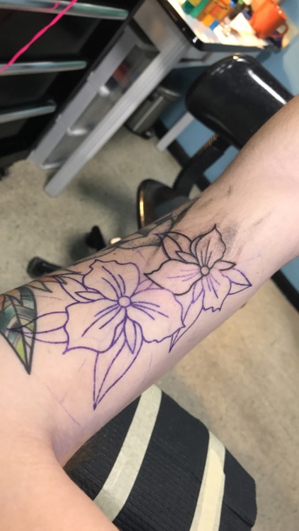 zackisontumblr: adding on to my floral sleeve…