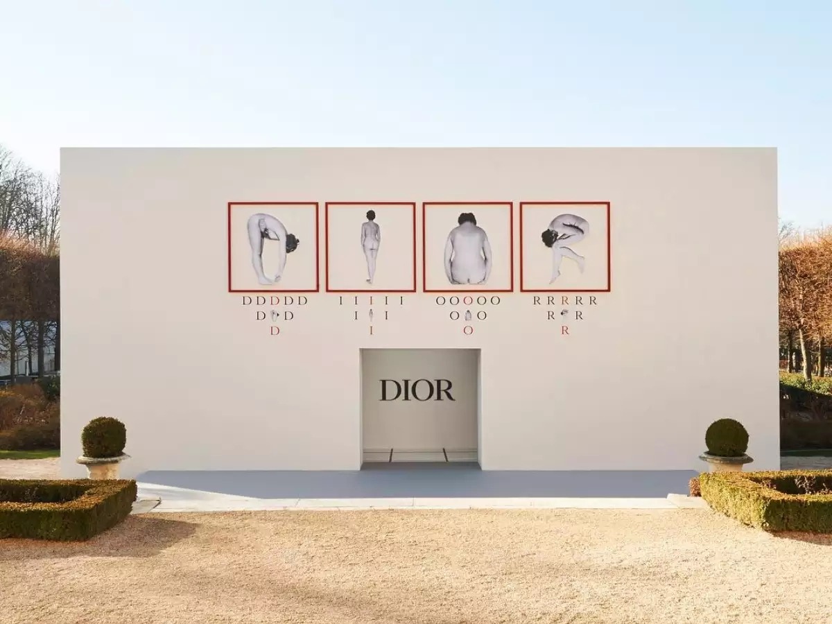 Girls Dressing Rooms! - Dior, 2019-2020 Fall-Winter Collection, Maria...