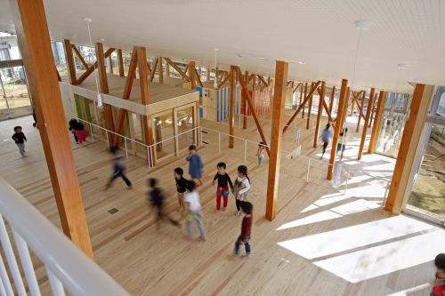 subtilitas:  Yamazaki Kentaro Design Workshop - Hakusui Nursery School, Chiba 2014. Similar? Via, photos © Naomi Kurozumi.