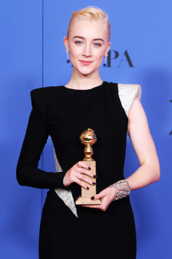 awardseason:   Saoirse Ronan     Best Actress in a Leading Role - Comedy/Musical for ‘Lady Bird’75th Annual Golden Globe Awards, Los Angeles | January 7, 2018  