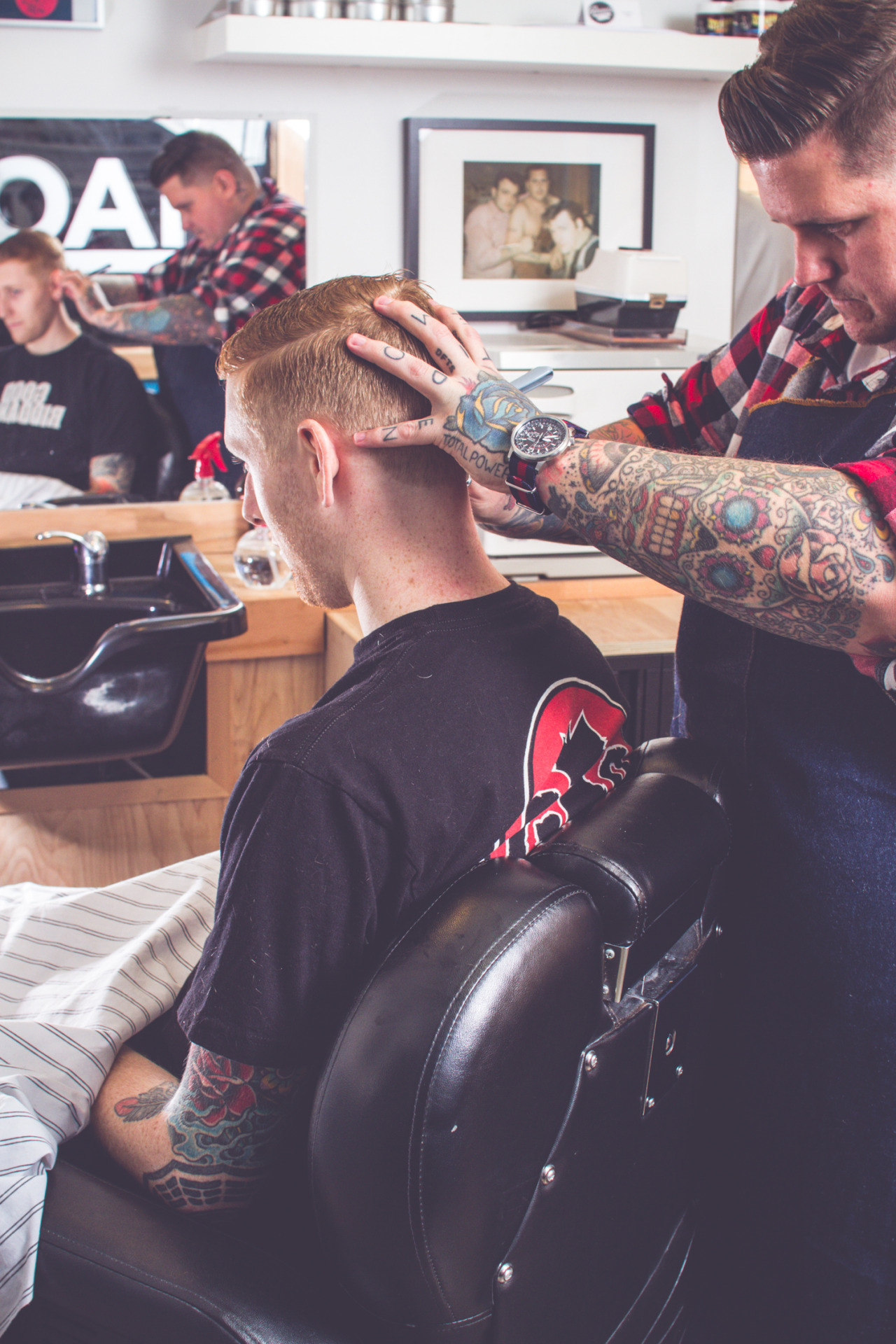 sxeworldwide:  pjclams:  afourwordletter:  Oak Barbershop // Portland, OR  Well I’m