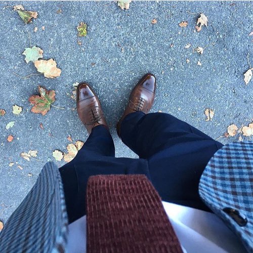 Wow! Look at these shoes! So nice! #mensfashion #mensstyle #fashion #style #styleicon #suit #blazer 