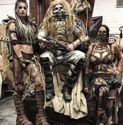 Postapocalyptic-World:  Meet Amazing @Rebel_Proof ! . @Cultofchrome Snapshot.  Left