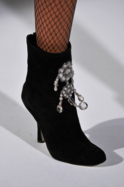 skaodi:  Shoes from Oscar de la Renta Fall 2012.
