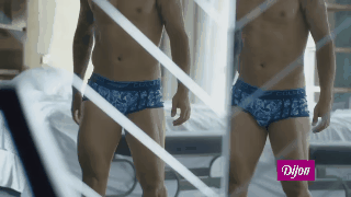 hotfamousmen:  Mark González 