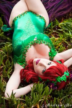 superheropinups:  Quality Cosplay ThursdayPoison Ivy - Crystal Graziano