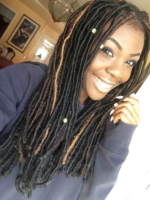 hennessybee:  Becky take notes! 📝 these are real Dreadlocks!   #MelaninMadonna #Blackout