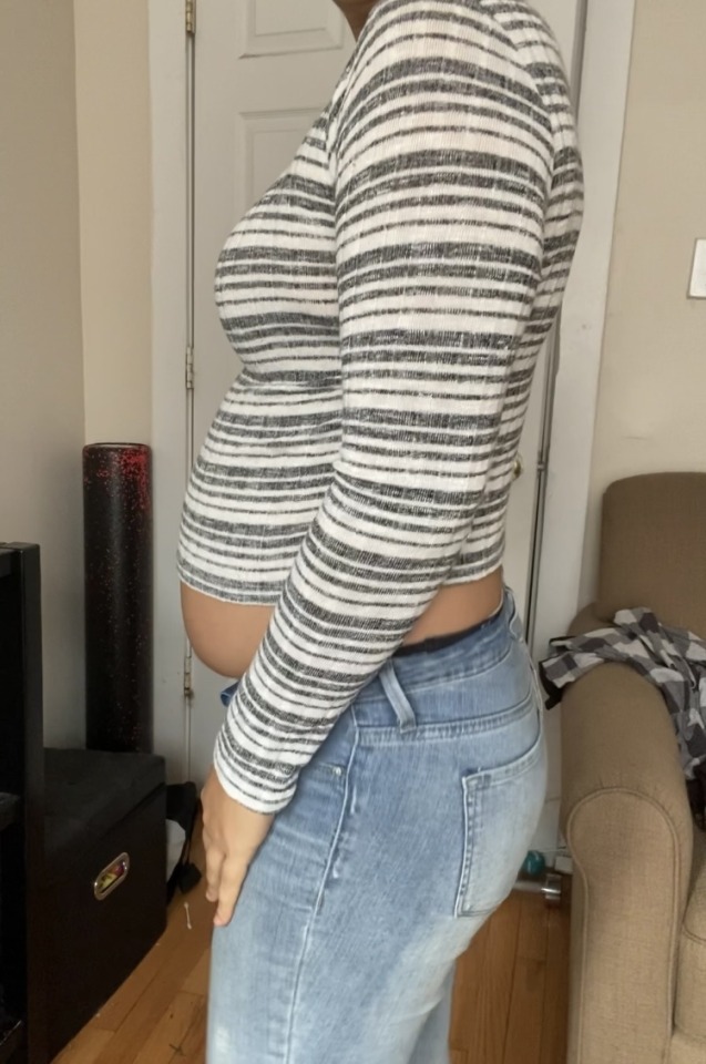 potbellygf:do you think anyone will notice that ive put on a couple of pounds? 