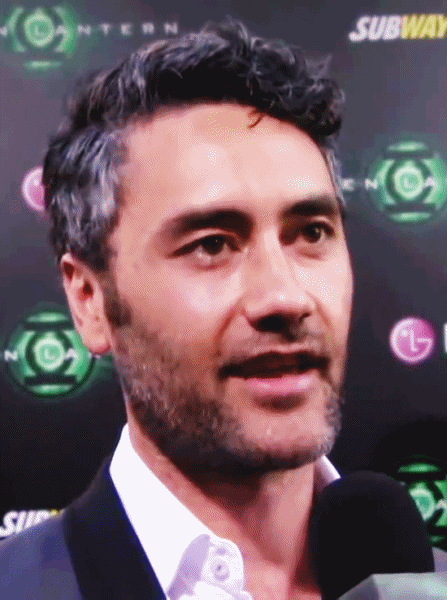 somanygorgeousmen:Taika Waititi interviewed at the premiere of Green Lantern. [x]