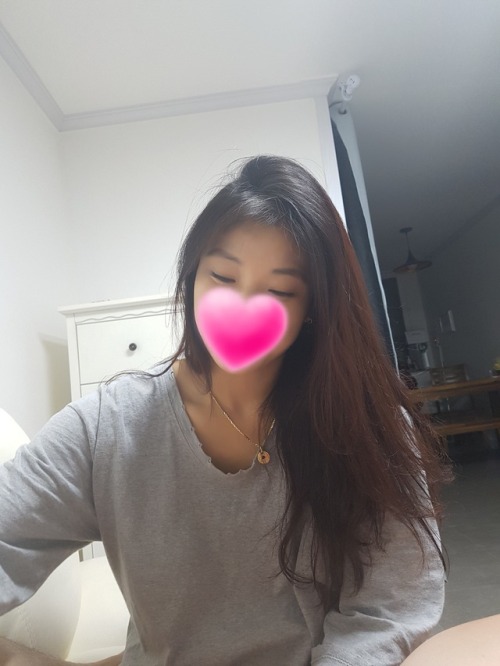 ggaryhyun:mimin224336:2107.12.28이뿌긴 이뿌다와 장난아님 ㅡ진짜 따먹고싶다