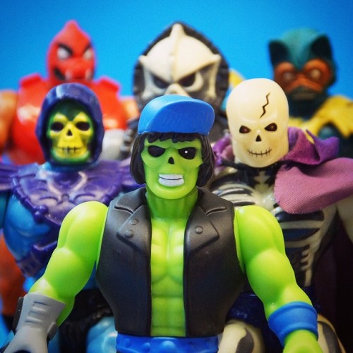 Thrashor’s hangin’ with the bad guys today. Skeletor is holding his annual skate contest