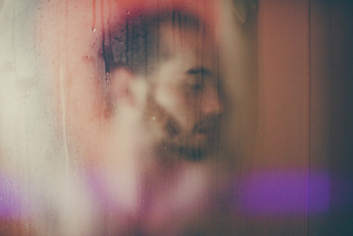 ultrabənövşəyi by Saint Werewolf on Flickr.