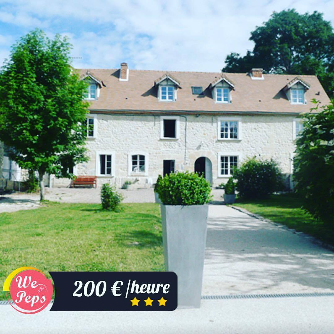 🏡 - Découvrez cette superbe villa, située dans les Yvelines à 15 minutes de Versailles, pour organiser vos événements. Prenez rendez-vous avec François sur we-peps.fr
#event #evenementiel #locationlocationlocation #locationvilla #villa...