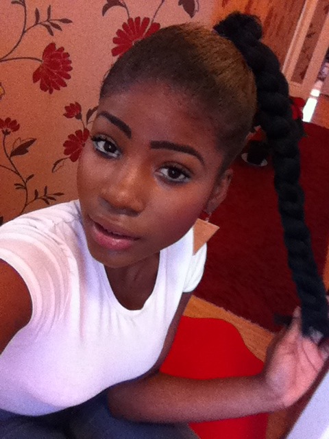 fuckyeahdarkgirls:  http://1foreversweet.tumblr.com/