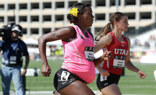 jaiking:  winefinedarkchicks:  Alysia Montaño Wins 800 Meter Race After Giving Birth Less Than a Year Ago.She trained throughout her pregnancy, and even won a 600 Meter race just 6 months after giving birth.  Follow me at http://jaiking.tumblr.com/ You’ll