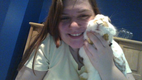 heldinhishands:  a very important photoset of my bunny