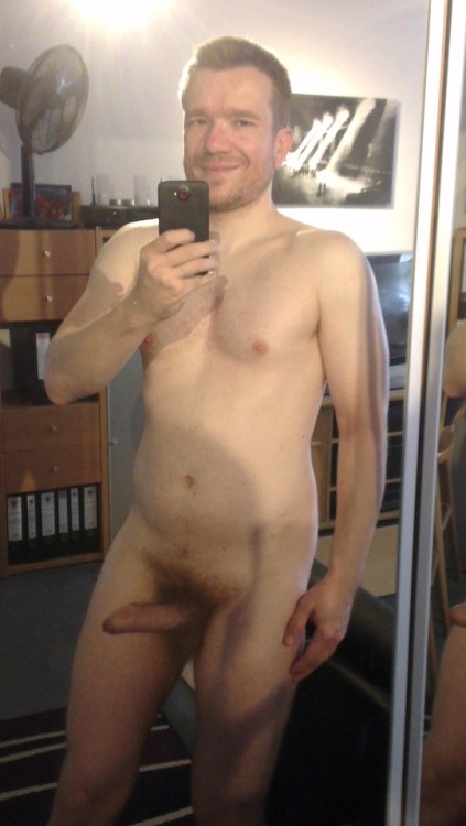 nudeforall2c:Elmar from Solingen-Ohligs, Germany, has his own tumblr: strumpfhosenelmar.tumb