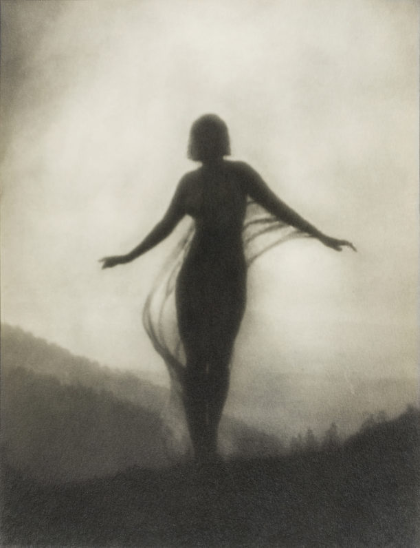 les-yeux-avides:    Anne W.Brigman, The Breeze, 1909  