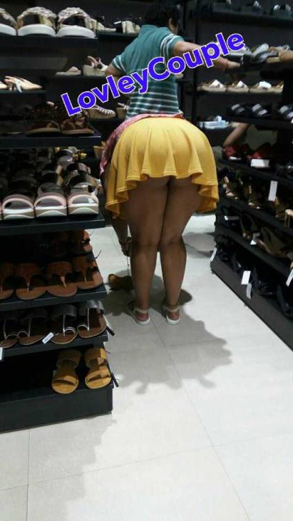 lovelycpls: Flashing part 2 - it was amazing….2 stores…2 different malls…withou