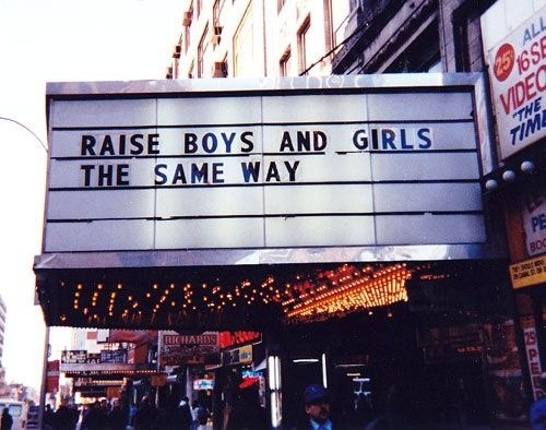paintdeath:  Jenny Holzer - Marquees (1993) 
