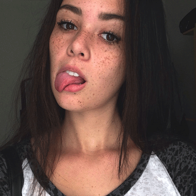 twitmodel:    :･ﾟ✧*like this post*:･ﾟ✧*   
