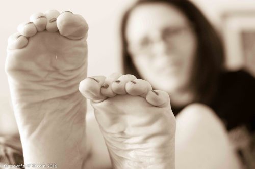 Fantasygf&rsquo;s sexy feet