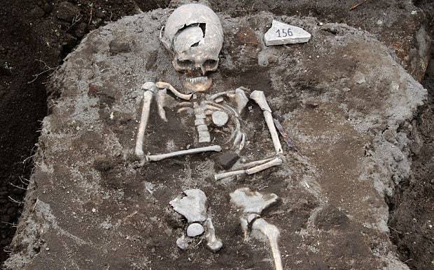 congenitaldisease:In 2014, archaeologists in Bulgaria uncovered a 13th century “vampire”