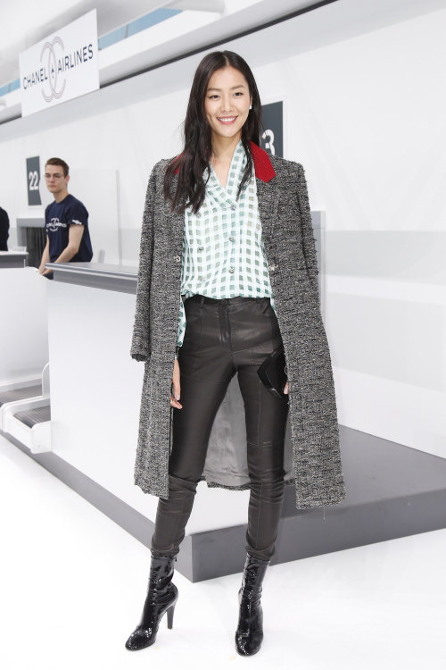 stylebythemodels: Liu Wen front row at Chanel SS 2016