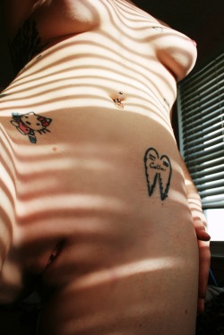nakedwithtattoos:  I like this one ;3 LexieAndreaxo