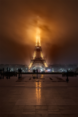 0Livia0Blivion:     » Foggy Night ~ By Javier De La Torre           