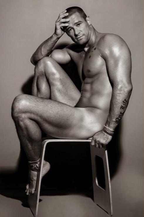 bbmennudeenjoy: Matthew from Big Brother Australia posing nudish