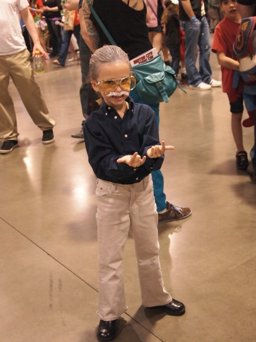 archiemcphee:A little girl attending the 2013 Motor City Comic Con enthusiastically cosplaying as th