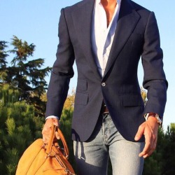 gentlemansessentials:  Classy  Gentleman’s Essentials 