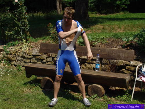 cyclist4580:  cyclist4580 | LOVE LYCRA? | REBLOG 