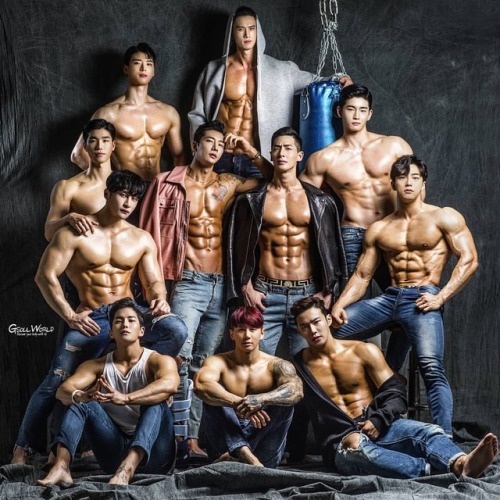   . 오늘도 너무 유쾌하고 즐거웠다. 점점 더 든든해지는 사람들과 함께 팀이라 감사하고 앞으로가 기대 된다😉 . #팀 #Y9 #첫 #팀촬영 #와이나인 #지소울 #gsoul @gsoulgraphy . #구현호 @rico_9c #양호석