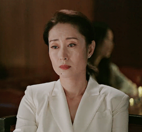 I have some questions.
 – Such as?
What do you think?
 – Dont go.Liu Mintao and Jiang Shuying as CHEN RAN & XU JIE in Law of the Lady 1.13 #cdramaedit#cdrama #lady of law  #liu min tao  #jiang shu ying #女士的法则 #1.13  #in the spirit of 520 (still ought to be in another timezone yes?) i present this date  #yes chen ran said its a whole ass date in front of her sworn brother  #and obviously heres xu jie pouring her very subjective heart on the matter