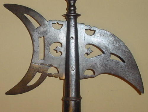 art-of-swords:English HalberdDated: 18th centuryMeasurements: length of metal 28 ½”, overall 87”The 