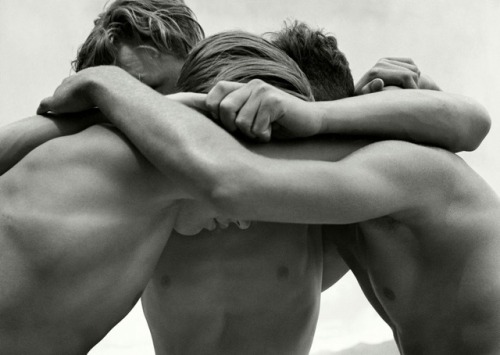 maximien:Boys at the Baltic Sea by Herbert List, 1933