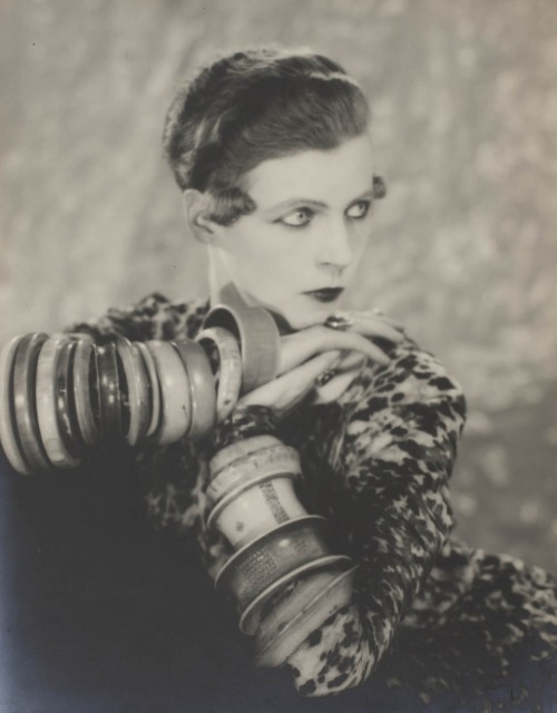 Nancy Cunard, Man Ray, 1928, Art Institute of Chicago: PhotographyJulien Levy Collection, Special Ph