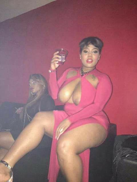 freakhousexxx:  When me and the girls go for a night on the town…