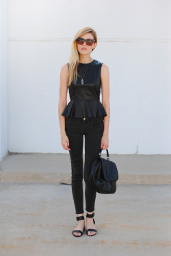 bestfashionbloggers:  Love Blair / blacked out. http://bit.ly/1clPLv3 // see more at bestfashionbloggers.com 