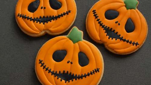 pastabaek:    Jack o’lantern cookies! ✿   
