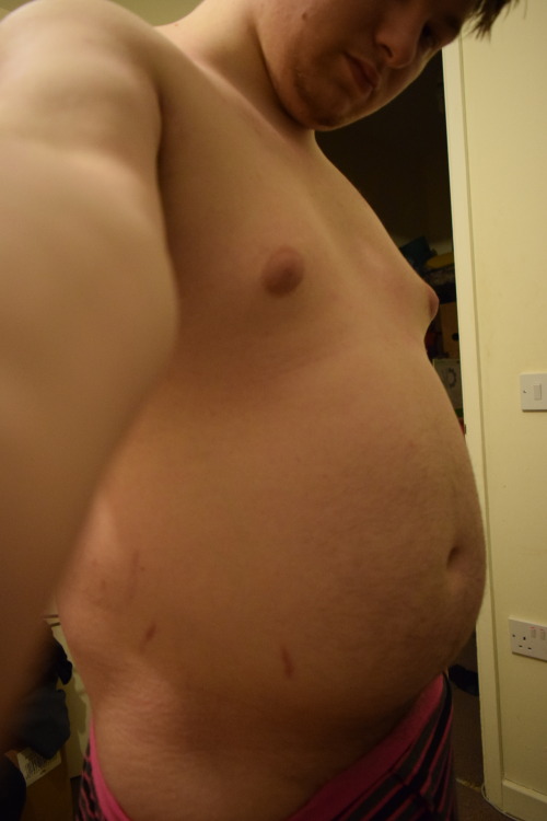 A crappy little update.Plus ordered a 5kg bag of serious mass today :-D